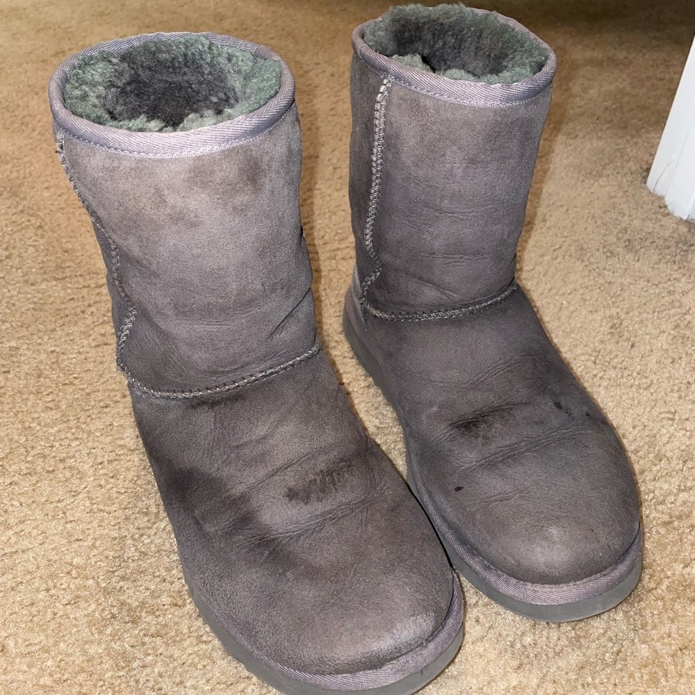 UGG short